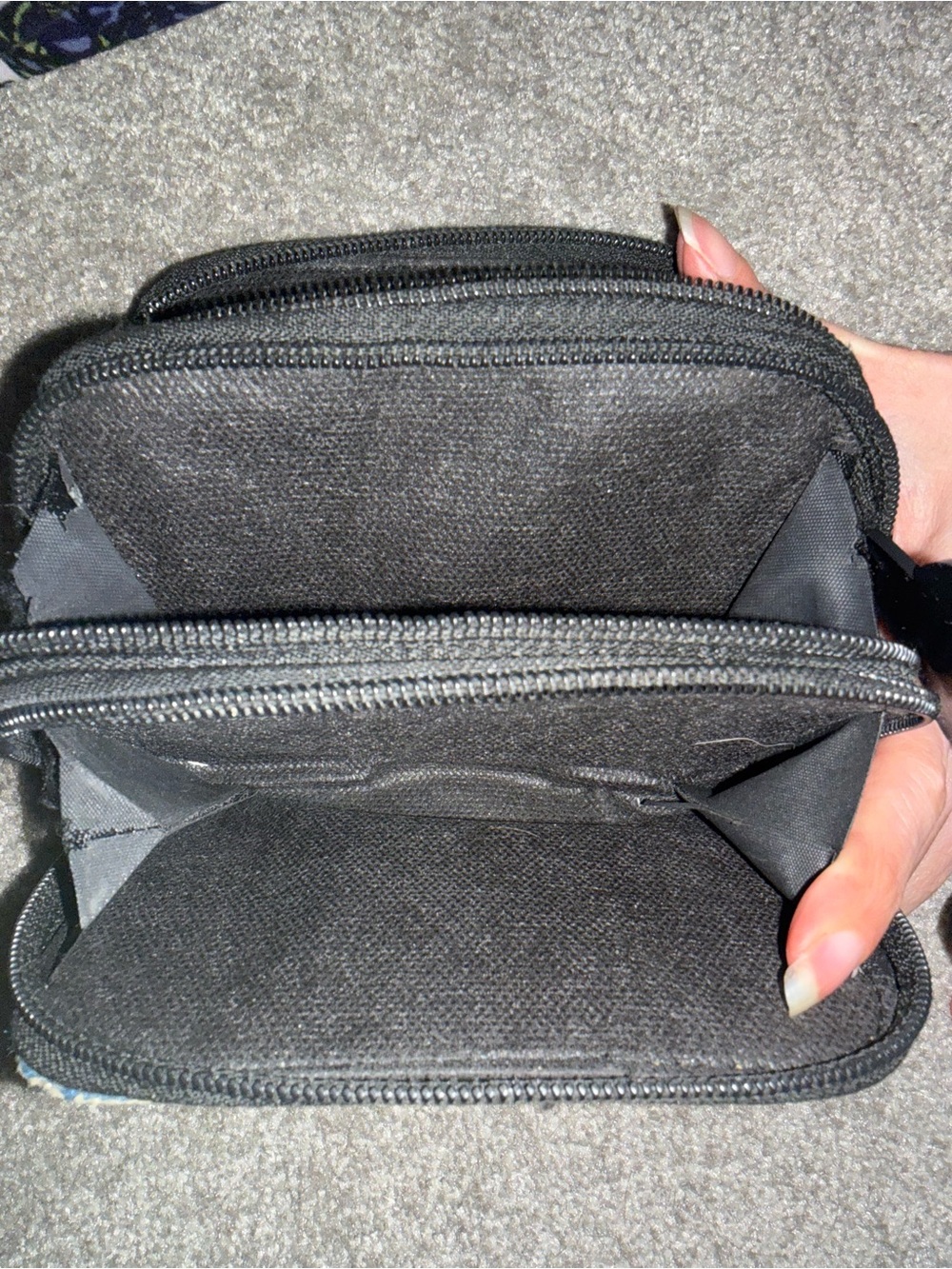 Short Embroidered Teal Zip Wallet with Gold Threading - Picture 6 of 7